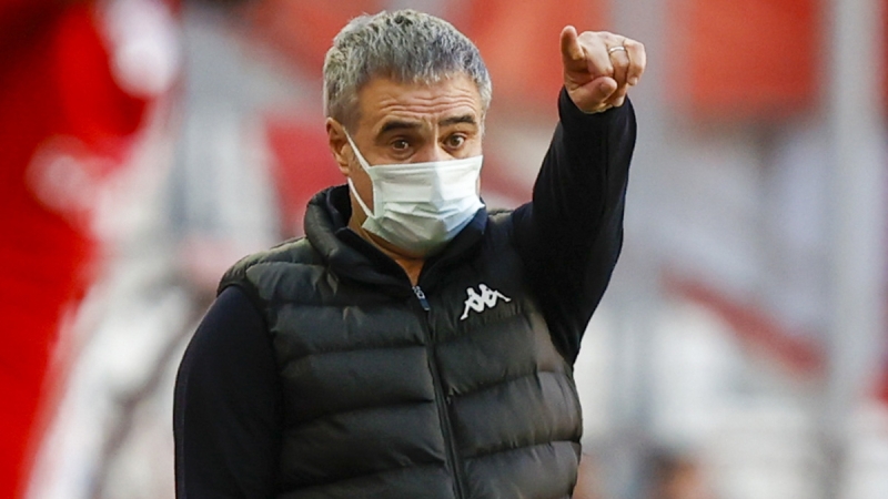 <p><b>'BİR DE ANTALYASPOR - BAŞAKŞEHİR MAÇINA BAKIN!'</b><br></p><p>Portekiz'de futbol analist sitesi olan GoalPoint, Antalyaspor - Başakşehir maçının istatistiklerini paylaşırken 'Porto - Sporting maçının sıkıcı olduğunu düşünüyorsanız bir de Antalyaspor - Başakşehir maçına bakın!' paylaşımını yaptı.</p>