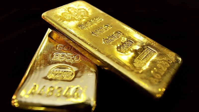 <p><b>ALTIN ONS FİYATI KAÇ TL?</b></p><p><b><br></b></p><p>Ons altın bugün 1.732,40 liradan alınıyor, 1.732,71 liradan satılıyor.</p><p><br></p>