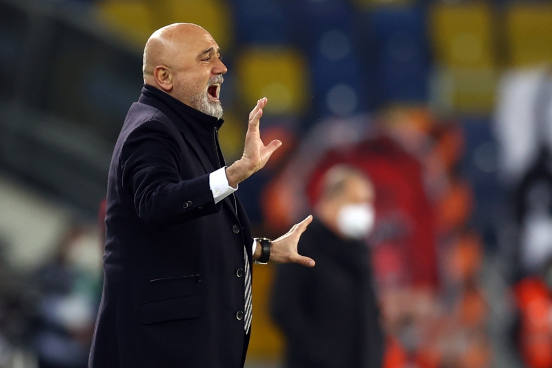 <p><b>'ŞİDDET OLUNCA YETERLİ ŞİDDET GÖRMEMİŞTİ ALANYA'DAKİ ZORBAY HOCA?'</b><br></p>