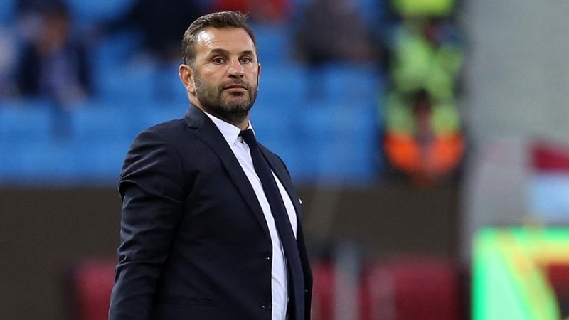 <p>Buruk, '<b>Konyaspor çok büyük bir kulüp ve inanılmaz taraftar gücüne sahip. Bunu statta olduğu gibi sosyal medya üzerinden de görüyorum. İlgileri için çok teşekkür ederim. Ben ayrıldıktan sonra sezon sonuna kadar dinlenip ailemle vakit geçirme kararı aldım' </b>ifadelerini kullanmıştı.</p><p><br></p><p>Fanatik</p>