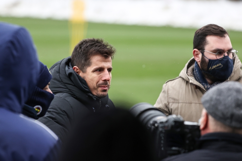 <p>Belözoğlu, takımın doğru çalıştırılmadığı, fizik olarak iyi hazırlanmadığı görüşünde.</p>