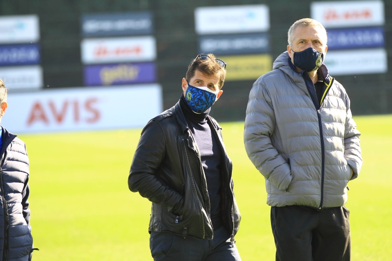 <p>Erol Bulut'un Caner'in kadro dışı kararını Belözoğlu'na danışmadan direkt Başkan Ali Koç'a söylemesi krizin tohumlarını ekti.</p>