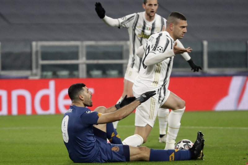 <p><b>�TALYAN BASINI MER�H DEM�RAL'A Y�KLEND�</b><br></p>