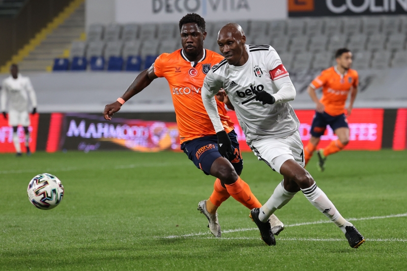 <p>Ahmet Dursun 1999/2000 sezonunda 21 gol kaydederken Erturul Salam 14 kez rakip fileleri havalandrmt.</p>