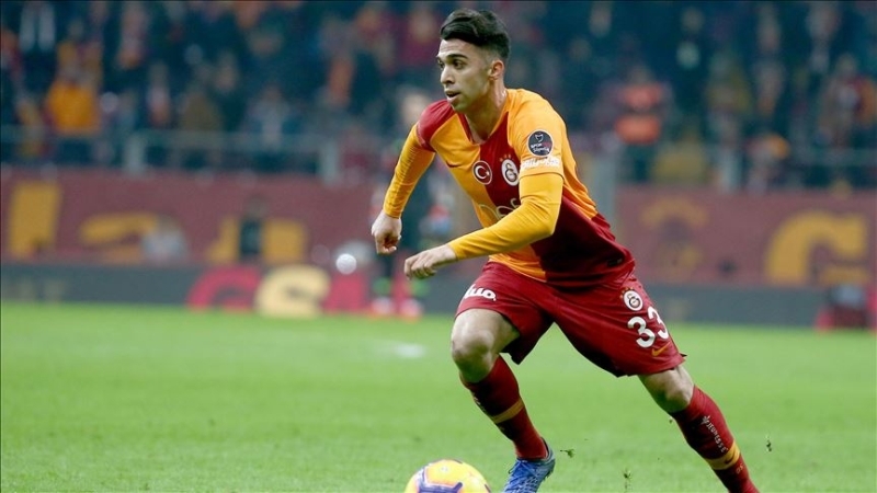 <p><b>SAKATLARI GÖTÜRMEDİLER</b><br></p><p><br></p><p>Sarı-Kırmızılı ekipte sakatlıkları devam eden Emre Taşdemir ve Donk, Kayseri kafilesinde yer almadı. </p>