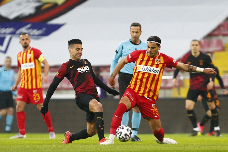 <p>'Gryorum ma balamadan nce yzn, 'Galatasaray malup olursa yandm' diyor.'</p>