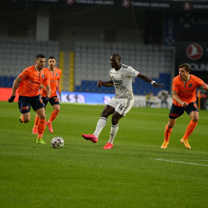 <p>Vincent Aboubakar</p>