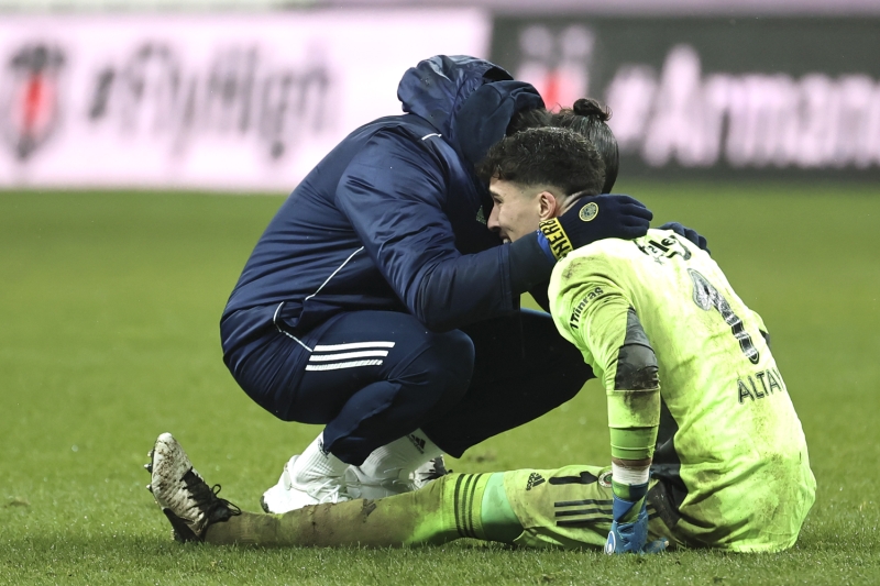 <p>Fenerbahçe derbiden 1 puanla ayrılırken milli aradan sonra Denizlispor ile evinde karşılaşacak.</p>