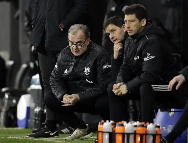 <p>Bielsa, kulübün kendisine olan sözleşme uzatma teklifini, 'Henüz değil. Sezon sonunu bekleyelim. Sözleşmem zaten haziranda bitiyor' diyerek kibarca reddetmişti.</p><p><br></p><p>Hürriyet</p>