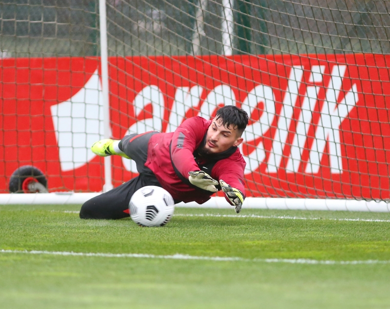 <p>Uğurcan Çakır</p>