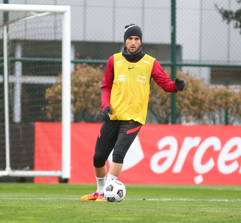 <p>Yusuf Yazıcı</p>