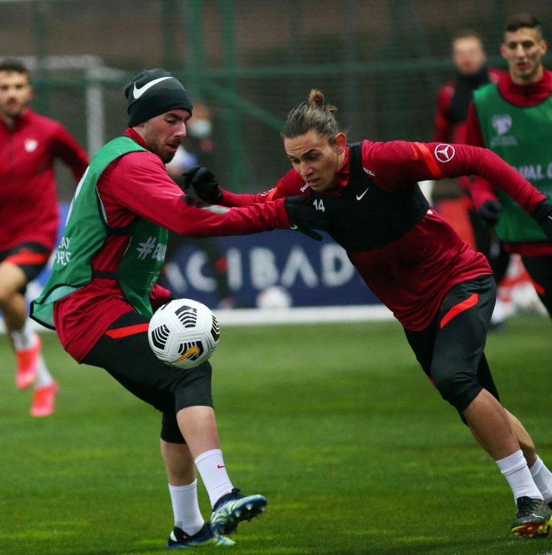 <p>Taylan Antalyalı</p>