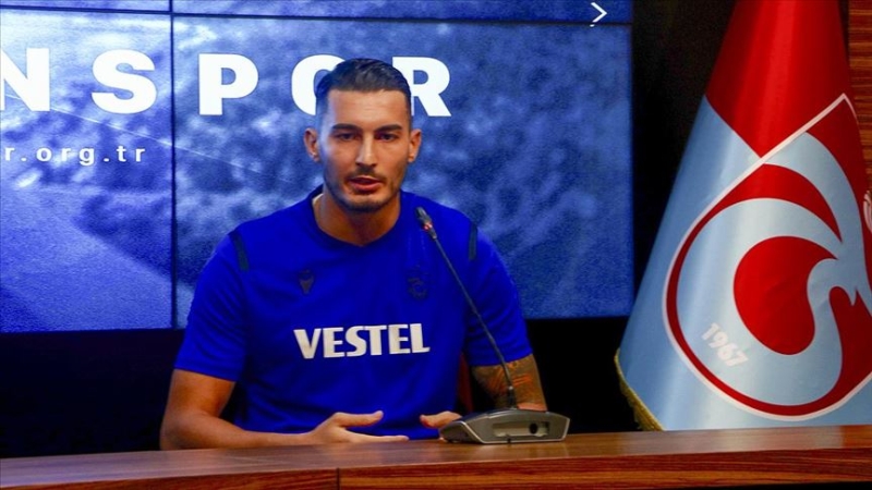 <p>Trabzonspor ile 30 Haziran 2024 tarihine kadar sözleşmesi bulunan Uğurcan Çakır, bu sezon yüzde 76'lık kurtarış yüzdesiyle 29 maçın 10'unda kalesini gole kapattı, toplamda 30 gol yedi.</p>