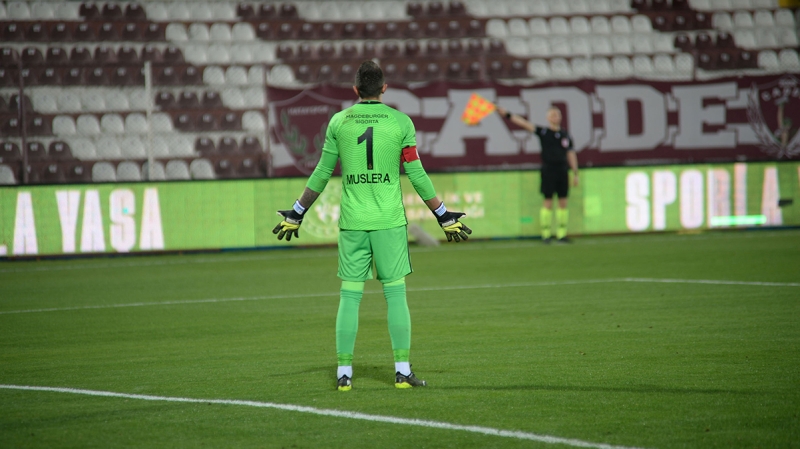 <p>Muslera'nın formda dönüşüyle de az gol yiyen görüntüsünü sürdüren Galatasaray, son 5 haftada 11 gol yiyince bu özelliğini kaybetti.</p>