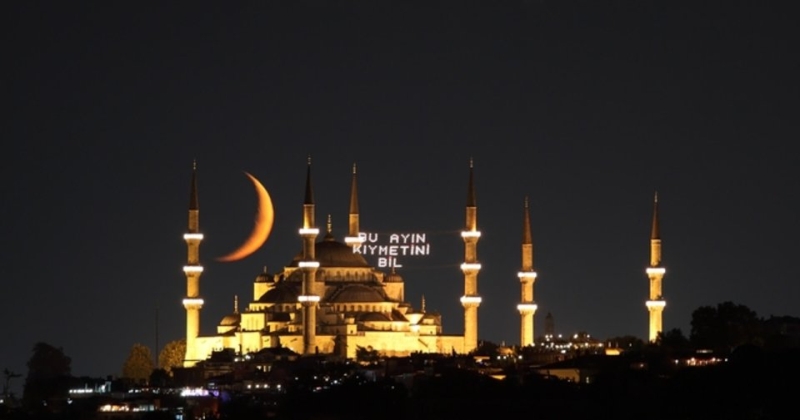 <p><b>EN GÜZEL RAMAZAN AYI MESAJLARI</b></p><p><b><br></b></p><p>Ramazanın bereketi bir yağmur gibi yağsın üzerimize, tüm Müslüman aleminin ve gönül dostlarının Ramazan ayı mübarek olsun.</p><p><br></p>