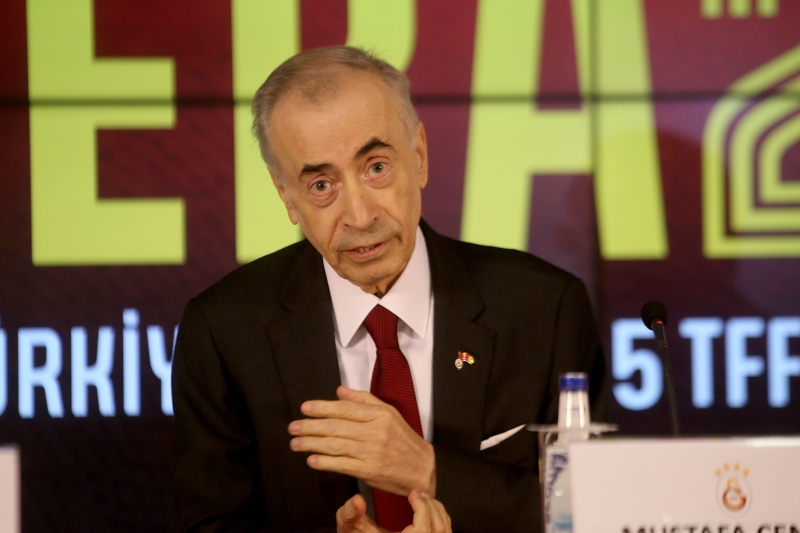 <p>Gözler ise mevcut başkan Mustafa Cengiz'e çevrilmişti. <span >Sağlık durumuyla alakalı doktorları ve ailesiyle istişare yapan Cengiz bugünkü yönetim toplantısında seçime girmeyeceğini açıklayacak.</span></p>