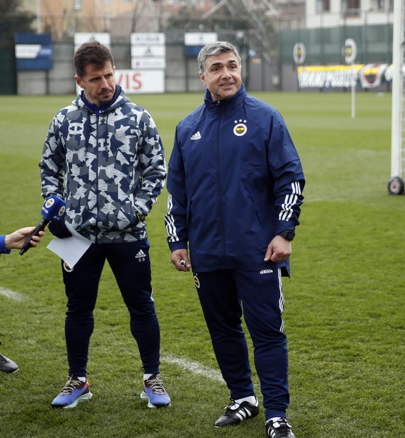 <p>Bu nedenle Emre Belzolu ve Erdin Szer dnk mcadele ncesi de TFF kaytlarnda 'antrenr' olarak yer ald.</p>