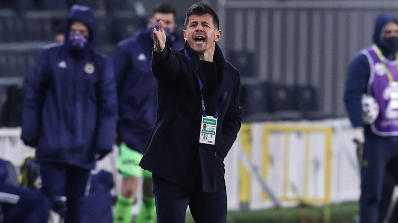 <p>Kalan 7 haftada da takm ayn ekilde geliim gstermeye devam ederse, Emre Belzolu'nun sportif direktrlk grevinin yanna teknik patronluk grevinin de kalc olarak yazlmasna kesin gzyle baklyor. </p>