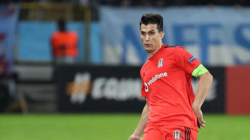 <p>Bu arada görev adamı Necip de hücum alternatifleri arasında konuşulan bir diğer isim.</p>