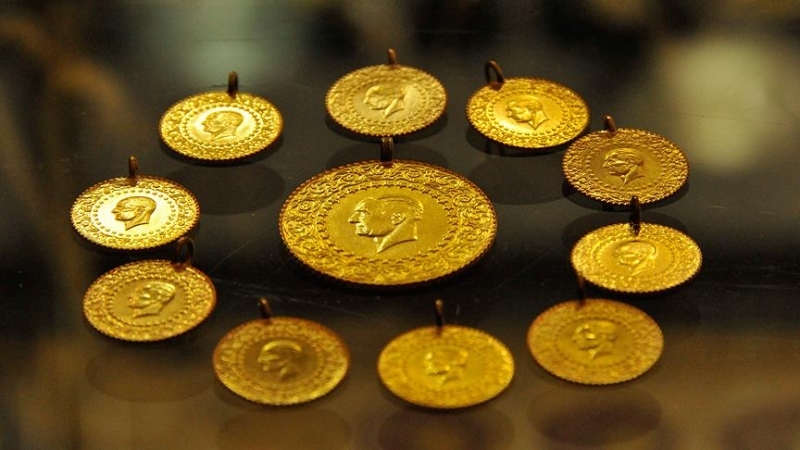 <p><b>YARIM ALTIN NE KADAR?</b></p><p>Yarım altın bugün 1.520,00 liradan alınıyor, 1.574,00 liradan satılıyor.</p><p><br></p>