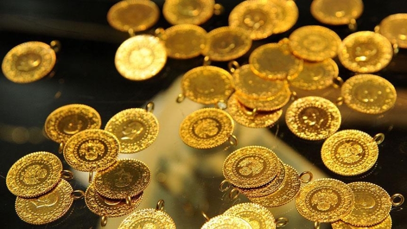 <p><b>GRAM ALTIN NE KADAR?</b></p><p><b><br></b></p><p>Gram altın bugün 476,99 liradan alınıyor,</p><p>477,09 liradan satılıyor.</p>