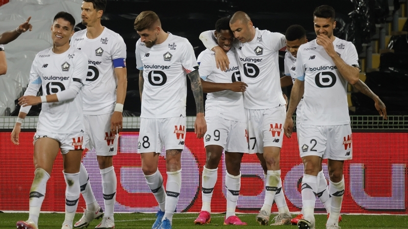 <p>RMC Sports kanalının internet sitesindeki haberinde,<b> 'Şampiyonluğa yakın olan Lille, 2 gol atan Burak Yılmaz'a teşekkür edebilir.'</b> yorumu yapıldı.</p>