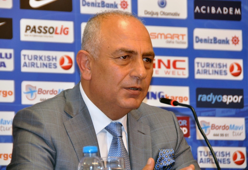 <p><b>'KALECİMİZ OYUNU GECİKTİRMEYECEK'</b></p><p><br></p><p>Ülkemizde işini namusu ile yapan insanlar olduğunu vurgulayan Süleyman Hurma sözlerini şöyle tamamladı:</p>