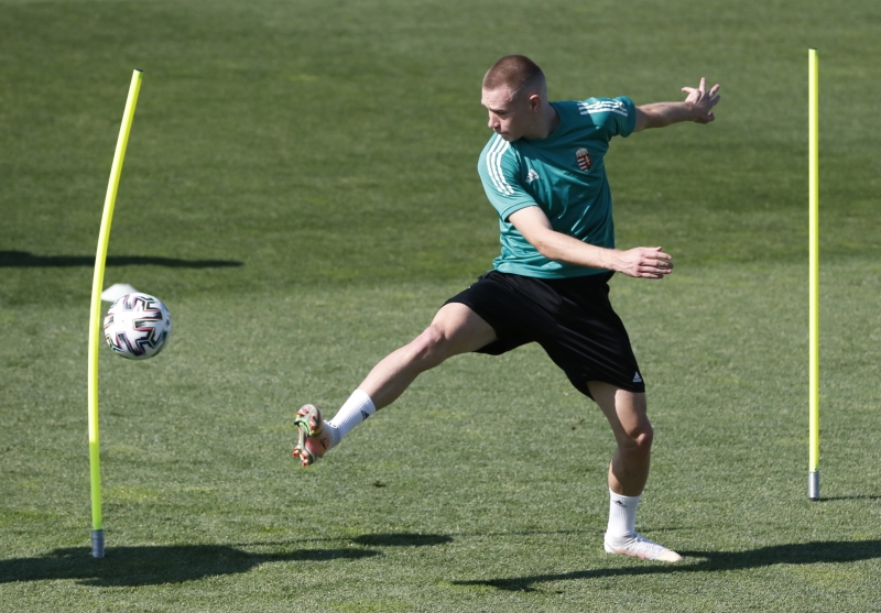 <p>Sky Sports'un T�rk medyas�na dayand�rd��� haberde, Alman ekibinin yeni hedefinin Attila Szalai oldu�u belirtildi.</p>