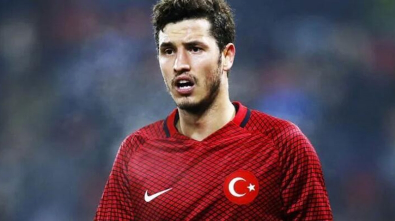 <p>Salih U�an (Be�ikta�)</p>