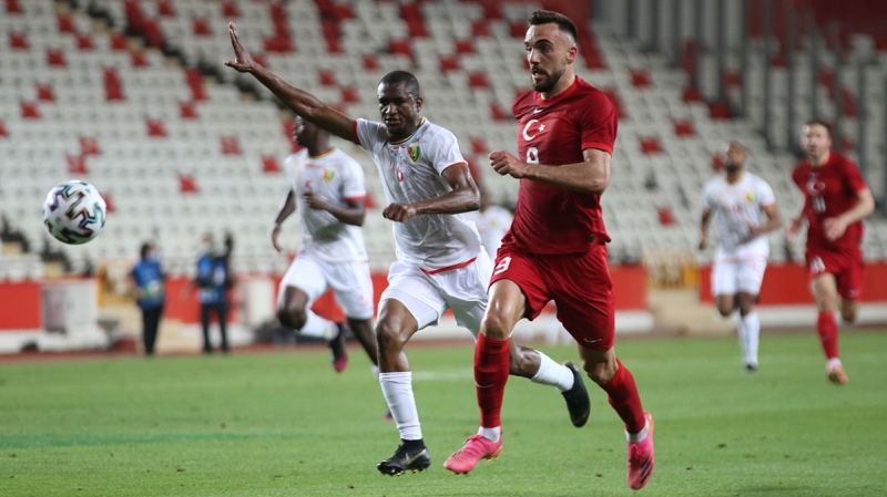 <p>Kenan Karaman (Be�ikta�)</p>