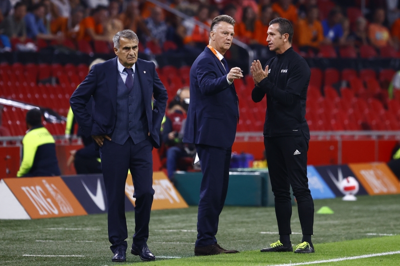 <p>Ay Yldzl ekipteki 2. dnemine 2019 Mart aynda balayan enol Gne'in szlemesi 2022 Haziran aynda sona erecekti.</p>