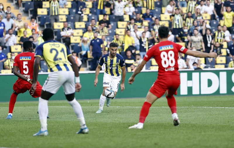 <p>90 dakika sahada kalan <b>Rossi</b>, ma <b>1 isabetsiz utla</b> tamamlad. </p>