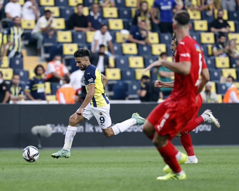 <p>Girdii 6 ikili mcadelenin <b>4'n ise kaybetti. </b></p>