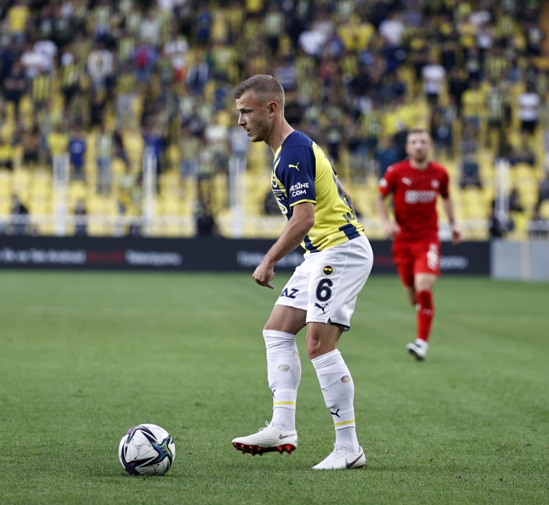 <p>Ayrca yapt <b>1 dripling denemesi</b> ve <b>1 ortas baarsz</b> oldu.</p>