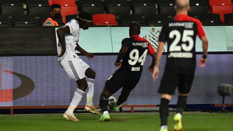 <p>Fabrice N'Sakala</p>