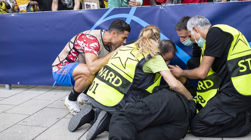 <p>Konuk takımın golünü 13. dakikada Cristiano Ronaldo, Young Boys'un gollerini 66. dakikada Nicolas Moumi Ngamaleu ve 90+5. dakikada Jordan Siebatcheu attı.</p>