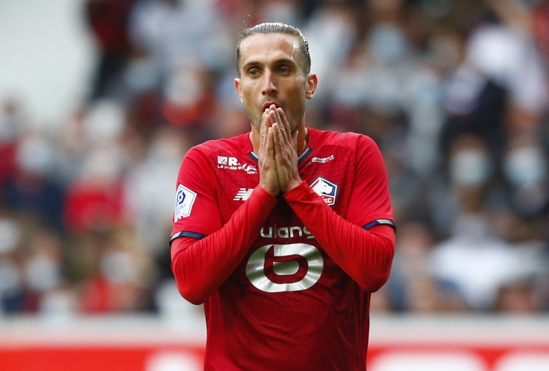 <p><b>LILLE YUSUF YAZICI'YLA YOLLARINI AYIRIYOR İDDİASI</b></p><p><br></p><p>Fransız basınında çıkan habere göre <b>Lille, Yusuf Yazıcı'yı devre arasında takımdan göndermeyi planlıyor.</b></p>