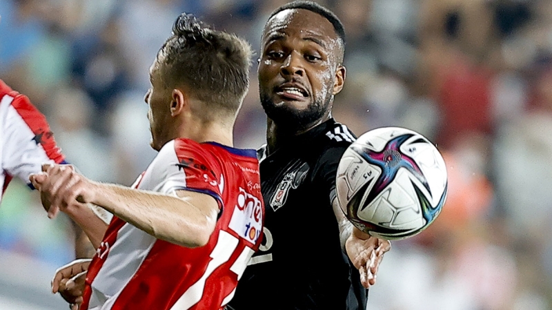 <p>Transfermarkt'�n verilerine g�re Kanadal�'n�n �imdiki de�eri <b>11 milyon Euro.</b></p><p><br></p><p>Sabah</p>