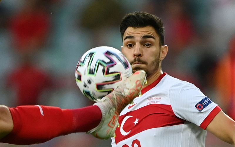 <p>Beşiktaş Başkanı <b>Ahmet Nur Çebi</b>'nin <b>'İstiyoruz'</b> ifadesini kullandığı <b>Kaan Ayhan için Cim Bom'dan flaş bir hamle geldi.</b></p>