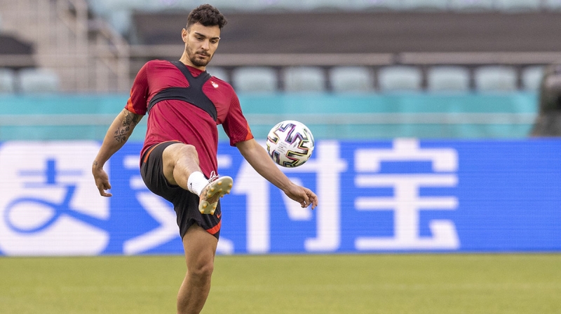 <p><b>Galatasaray </b>bu hamle ile transferde <b>Beşiktaş</b>'ın bir adım önüne geçti. </p>