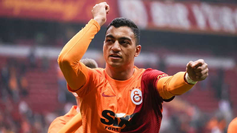 <p>Fransa'dan <b>Marsilya, Bordeaux </b>ve <b>St. Etienne</b>, Mohamed'in performansını çok yakından takip ediyor.</p><p><br></p><p>Fanatik</p>