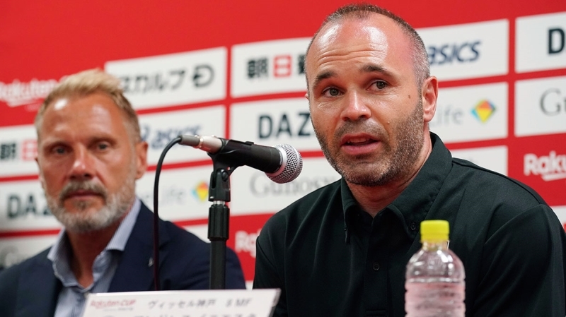 <p>Thorsten Fink, Barcelona'dan Vissel Kobe'ye transfer olan Andreas Iniesta'nın teknik direktörlüğünü yapmıştı.</p><p><br></p><p>Fanatik</p>