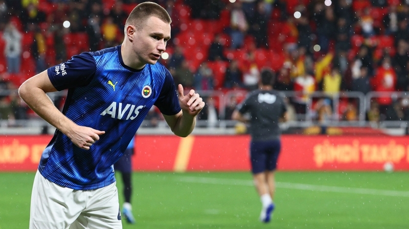 <p>3- Savunmanın sigortası <b>Attila Szalai</b>'yi 3 maçtır yedek bıraktı.</p><p><br></p><p>Takvim</p>