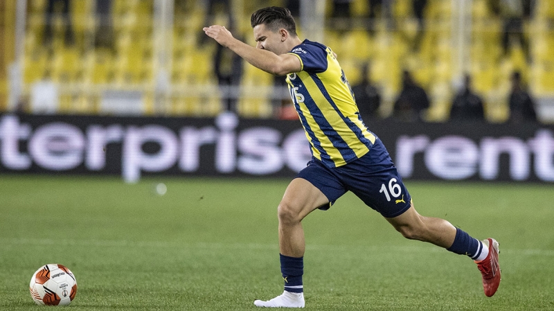 <p>Yönetimin, bu tercihi de göz önünde bulundurarak bir teklif yapacağı gelen bilgiler arasında.</p>