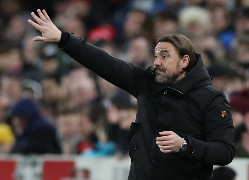 <p><b>KULPTE NCELK YABANCI...</b><br></p><p><br></p><p>Daniel Farke'den alnan olumsuz yant sonrasnda Beikta'ta yeni hoca konusunda almalar, listedeki dier isimler zerine younlat. </p>