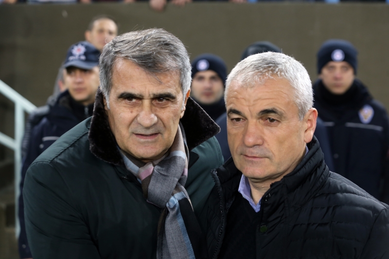 <p>Ynetimin planlamasna gre <b>enol Gne, Rza almbay </b>ve <b>Samet Aybaba</b> gibi isimler de <b>kulbn ncelikleri arasnda yer almyor. </b></p>