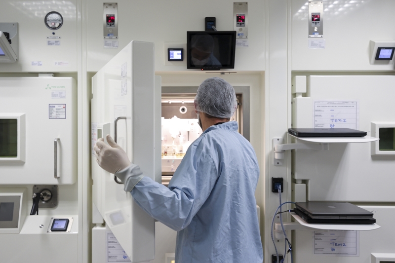 <p>Kk, RAG'da radyoaktif ham madde retilebildiini, ayn anda 6 farkl radyoaktif ilacn sentezlenebildiini, bunun da erken tanya olanak saladn syledi.<br></p>