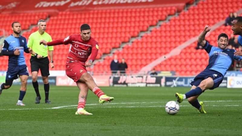 <p><b>TAGO UKUR</b><br></p><p><br></p><p>Watford'un 19 yandaki 1.96'lk kule santrforu Tiago ukur da yakndan takip ediliyor. U21 Trk Milli Takm'nn formasn da giyen gen golcnn, ngiliz kulbndeki szleme opsiyonunu kullanp kullanmayaca konusu, transfer srecini dorudan etkileyecek.</p>