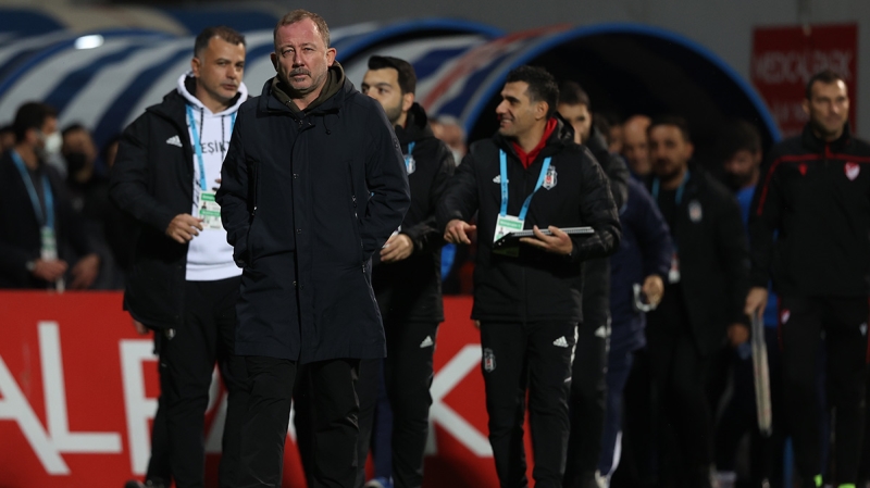 <p>Sinan Engin'in ağzından Sergen Yalçın'ın açıklamaları şu şekilde:</p>