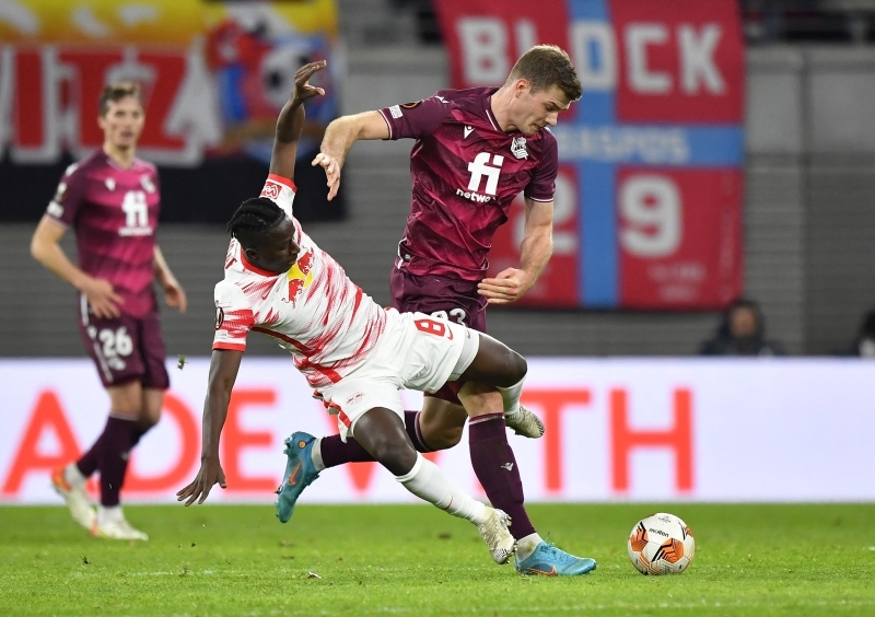 <p>Beşiktaş, bunun için Leipzig ve Sörloth'un ardından oyuncunun Türkiye'deki önceliğini elinde bulunduran Trabzonspor'u da aradan çıkarması gerekiyor.</p>